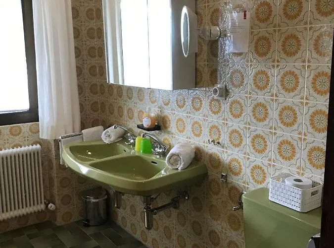 Haus Taelerblick * トリンス