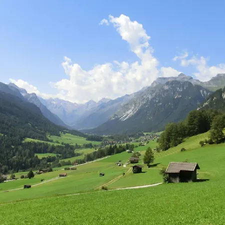 Haus Taelerblick トリンス